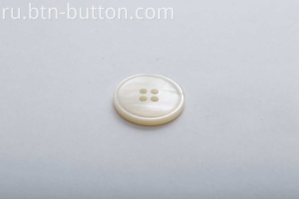 White butterfly shell buttons